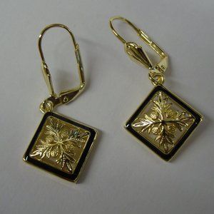 Hawaiian Quilt Earrings w Black Enamel - Ulu Heritage Design - Gold-plated